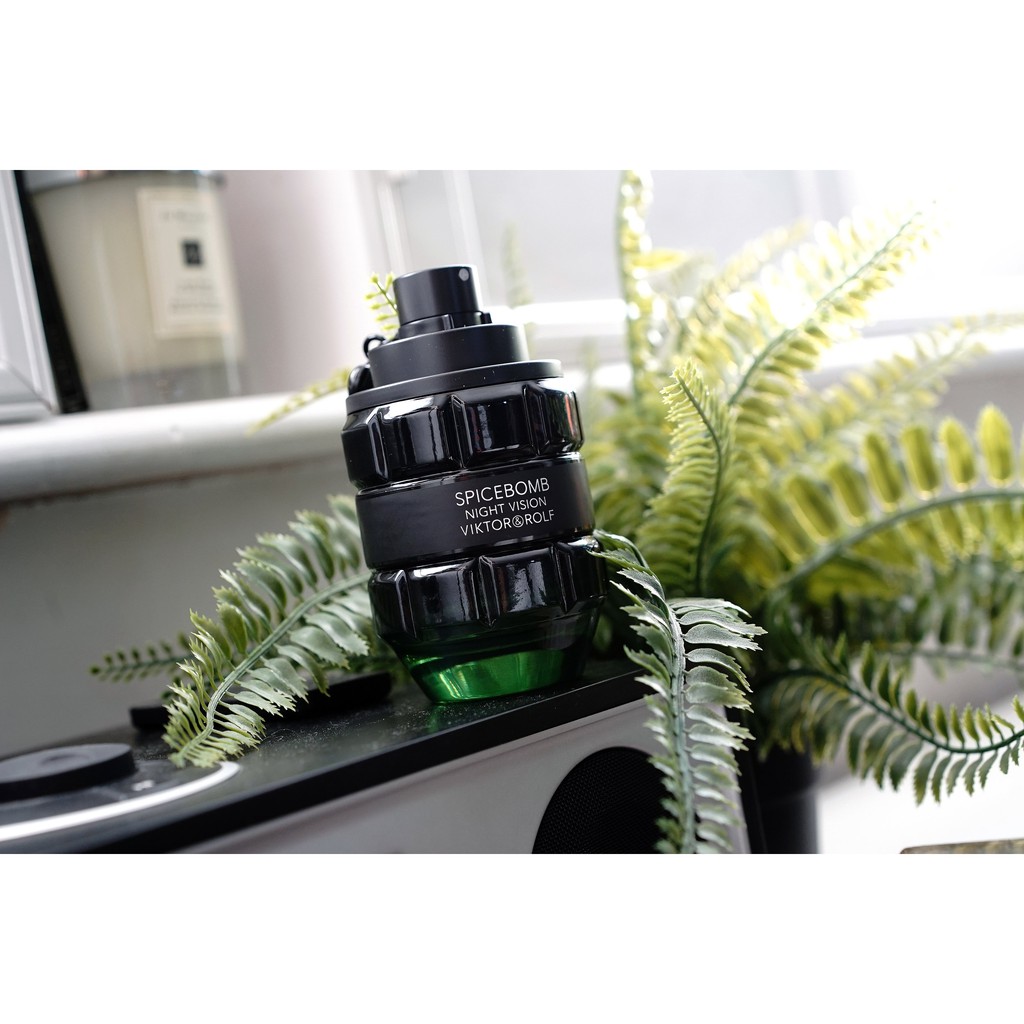 Nước hoa dùng thử Viktor & Rolf Spicebomb Night Vision EDP