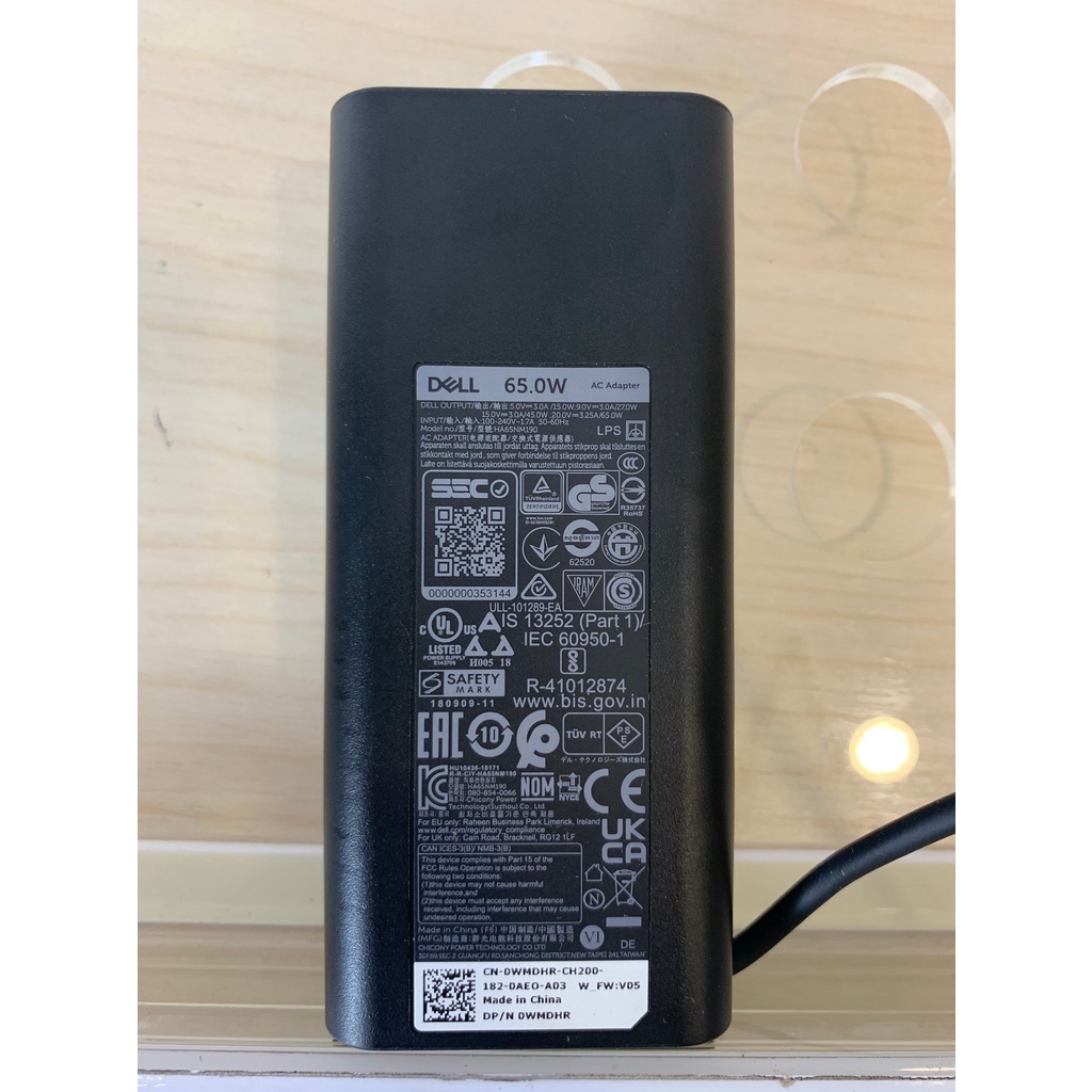 Sạc laptop dell 65w type c hình chữ nhật new 100% dành cho lalitude 5420,7420,xps 9310