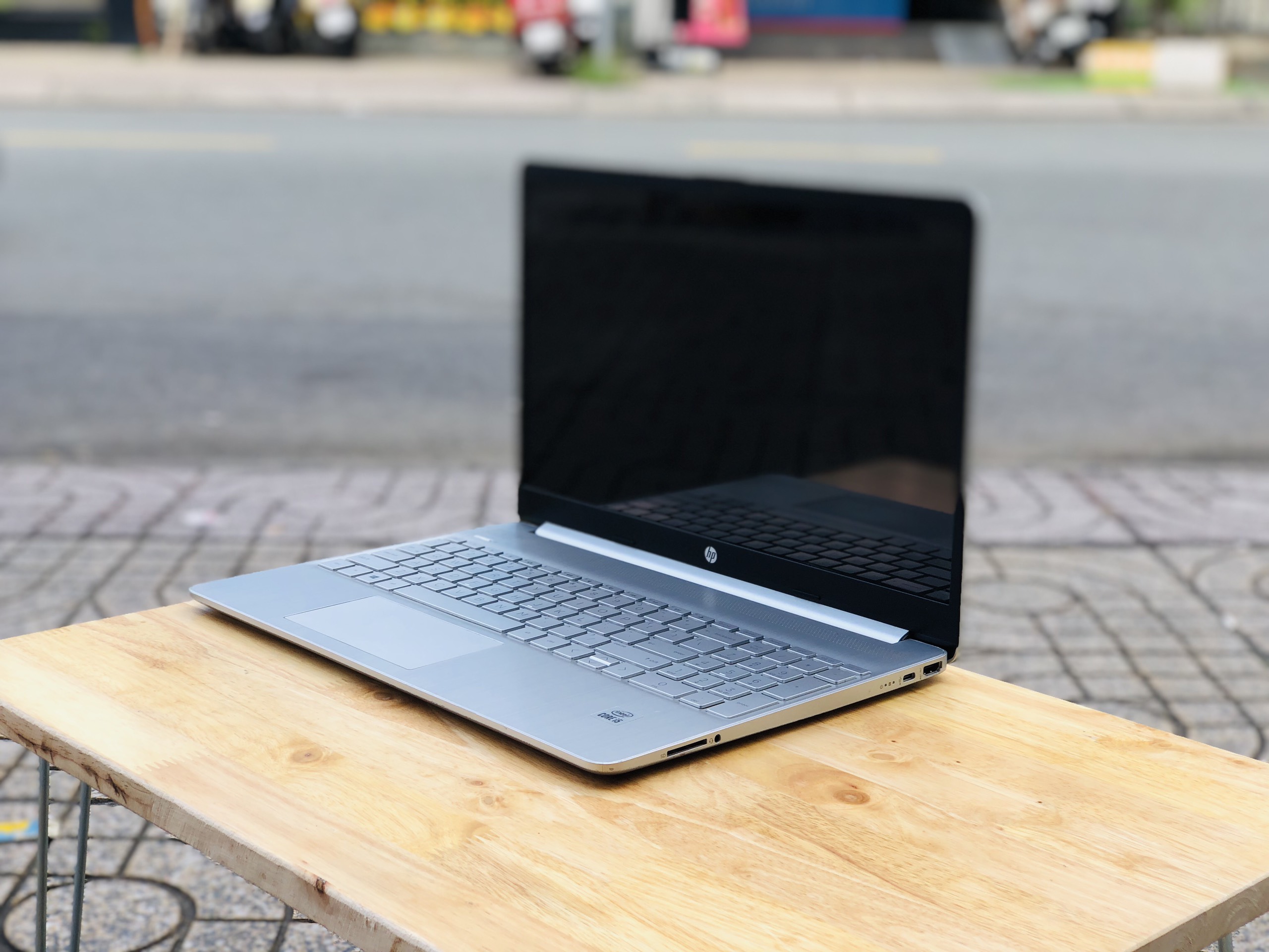 Hp 15 dy1043dx Core i5 1035G1 like new