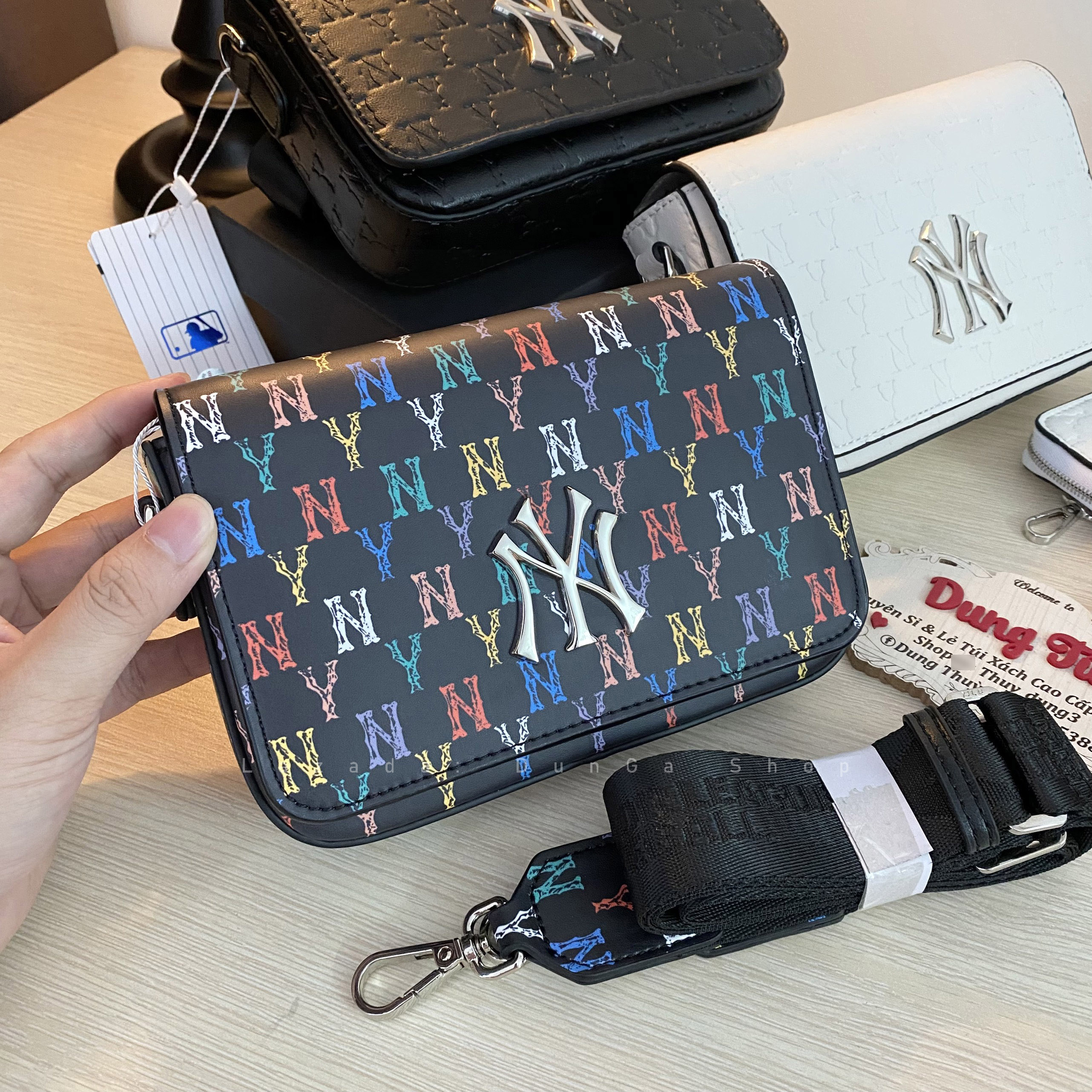 [Chuẩn hãng] Túi da Monogram dập vân chìm đeo chéo fullbox size 18 đủ màu