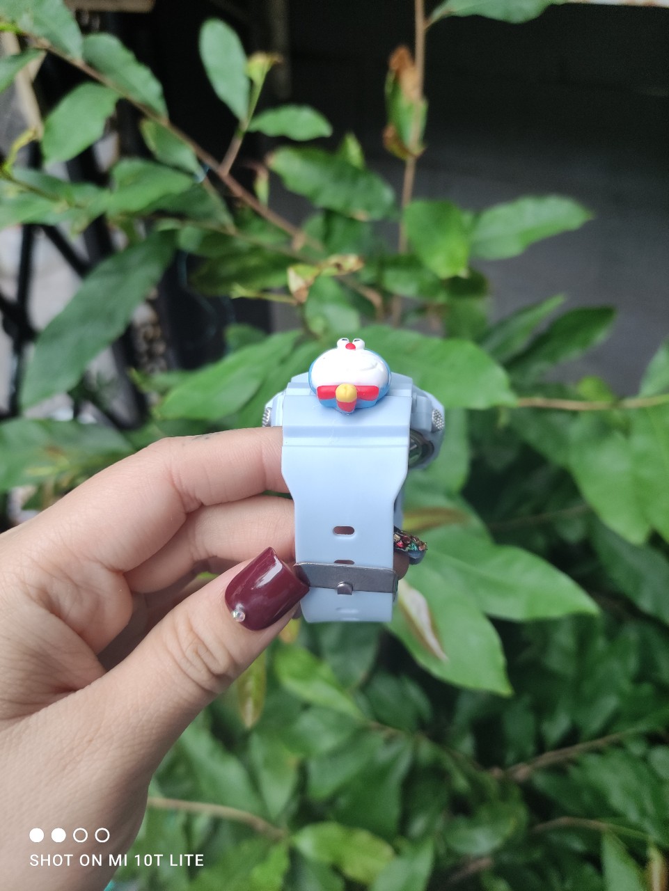 ĐỒNG HỒ ĐIỆN TỬ CÓ ĐÈN HÌNH DOREMON CHO BÉ