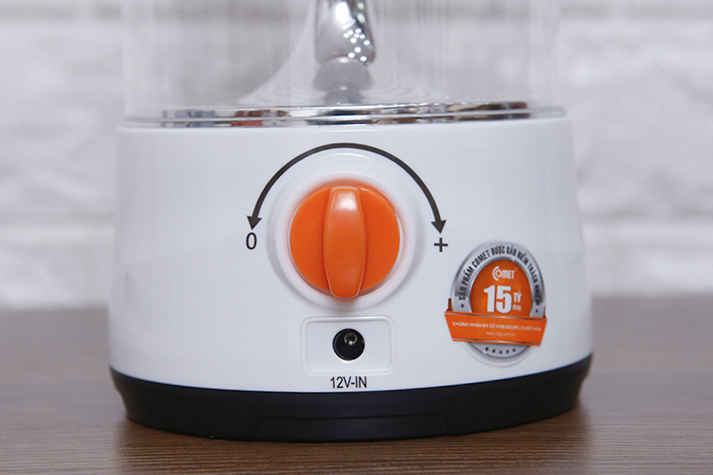 Đèn sạc led cao cấp Comet CRL3103S