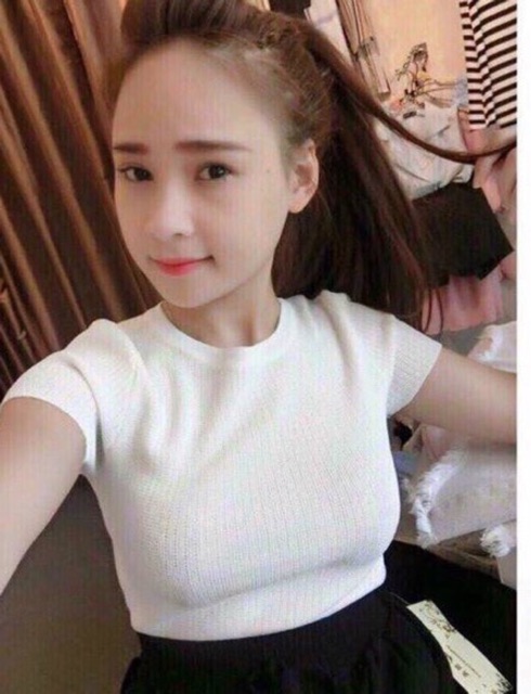 Áo Croptop Tay Ngắn
