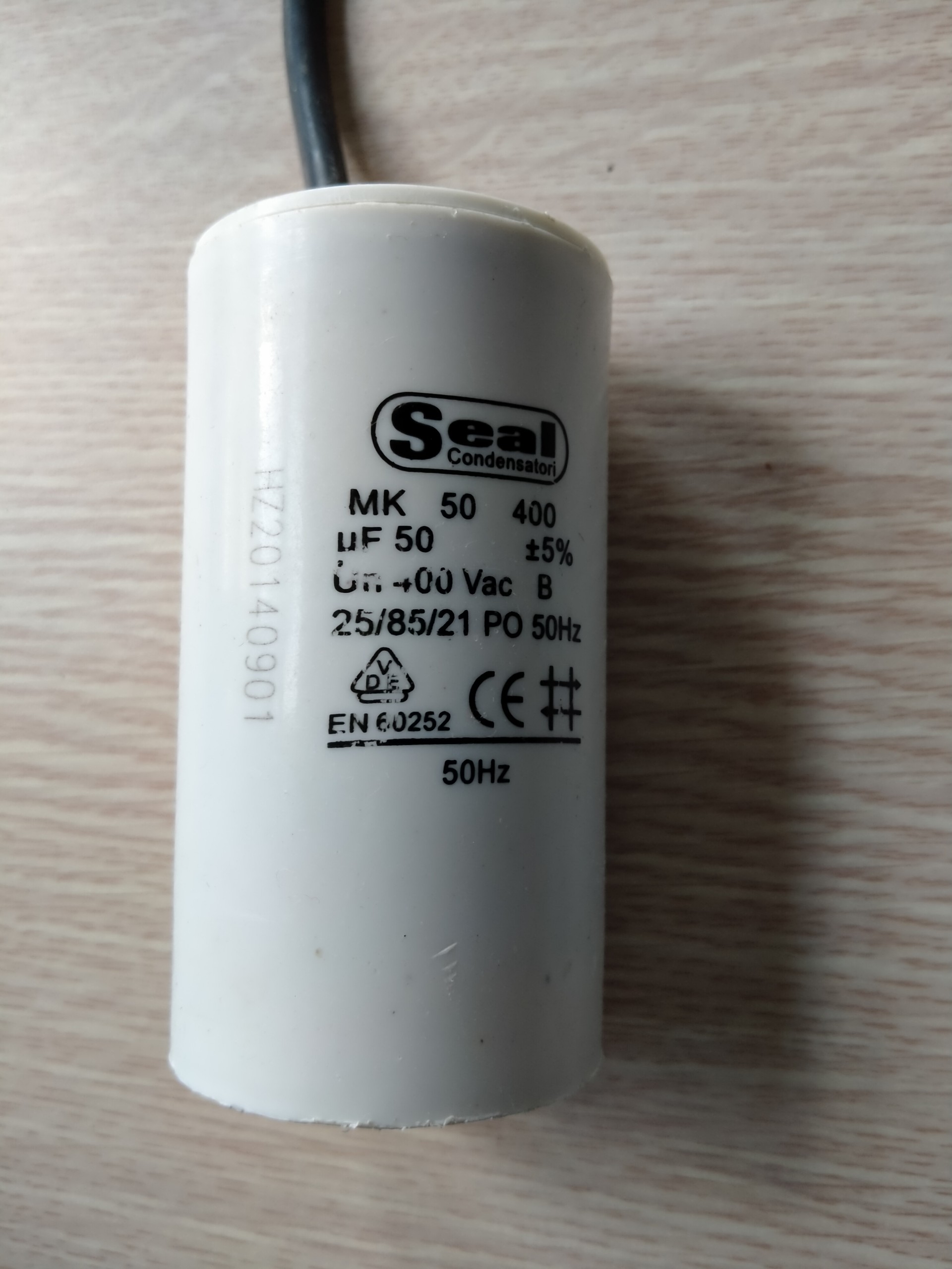 Tụ nhựa 15uF, 20uF, 25uF, 30uF, 40uF, 50uF, 60uF 400VAC