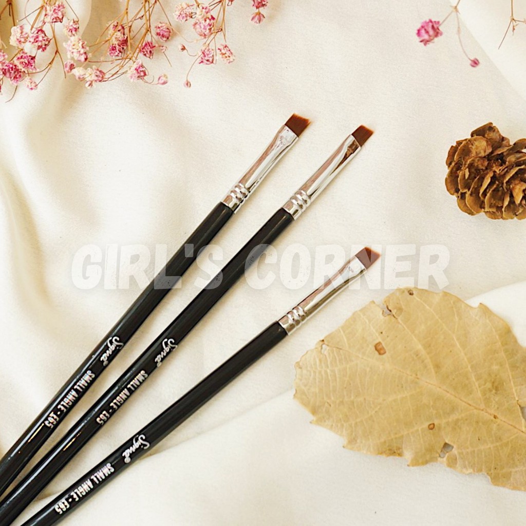 Cọ vẽ eye liner sigma e65 small angle
