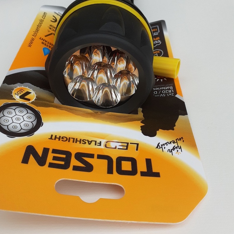 ĐÈN PIN CÁN BỌC NHỰA 7 LED 60021 TOLSEN