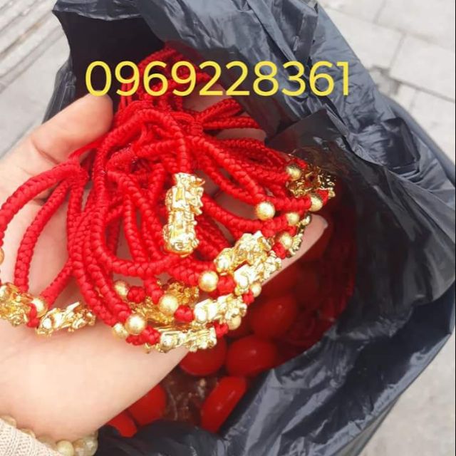 Vòng tay chỉ đỏ tỳ hưu