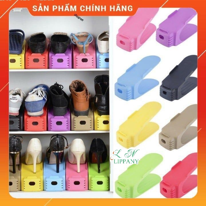 Convenient duck shoes rack