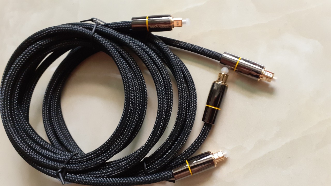 [HCM]DÂY QUANG AUDIO QUEST BÃI MỸ XỊN DÀI 2 MÉT.