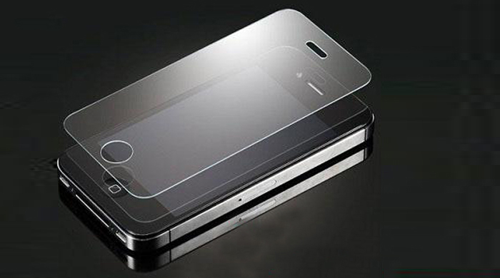 Kính Cường Lực iPhone 4 / 4s Phụ Kiện Đầy Đủ