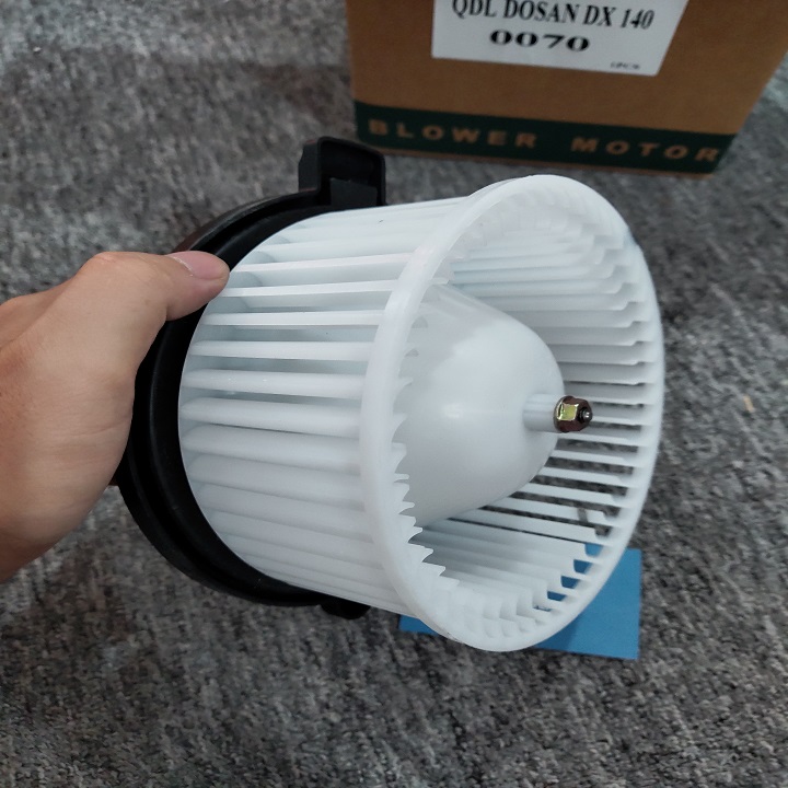quạt dàn lạnh máy xúc dosan 140