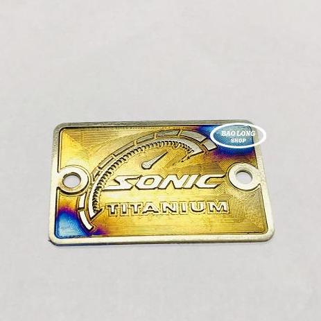 Tem titan 3d gắn nắp dầu sonic