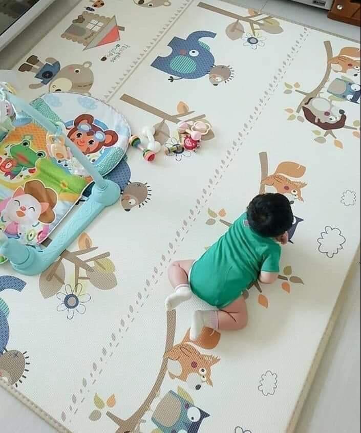 Thảm xốp hai mặt gấp gọn ( 1m8 x 2m ) Chiếu xốp cho bé