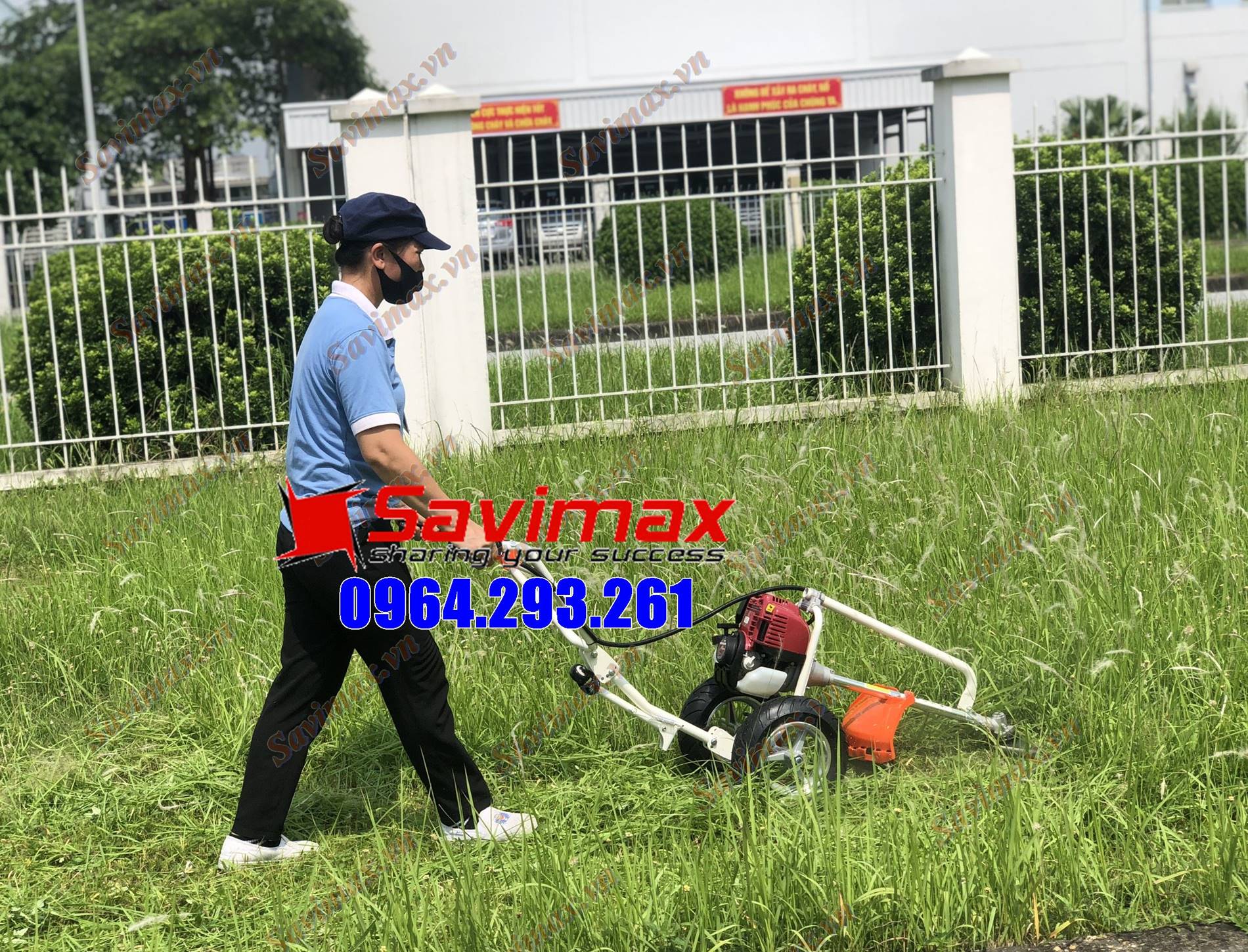 Máy cắt cỏ đẩy tay động cơ GX35, loại có bánh xe cải tiến, tiết kiệm thời gian và công sức