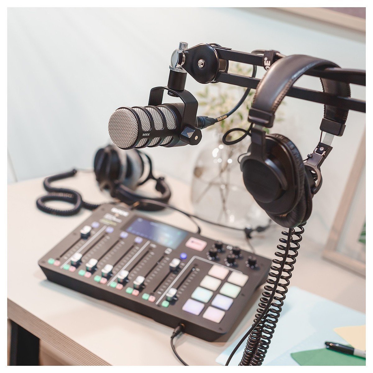 Rode Podmic - Micro Dynamic Cho Streamer, Hướng Thu Cardioid, Kết Nối Xlr