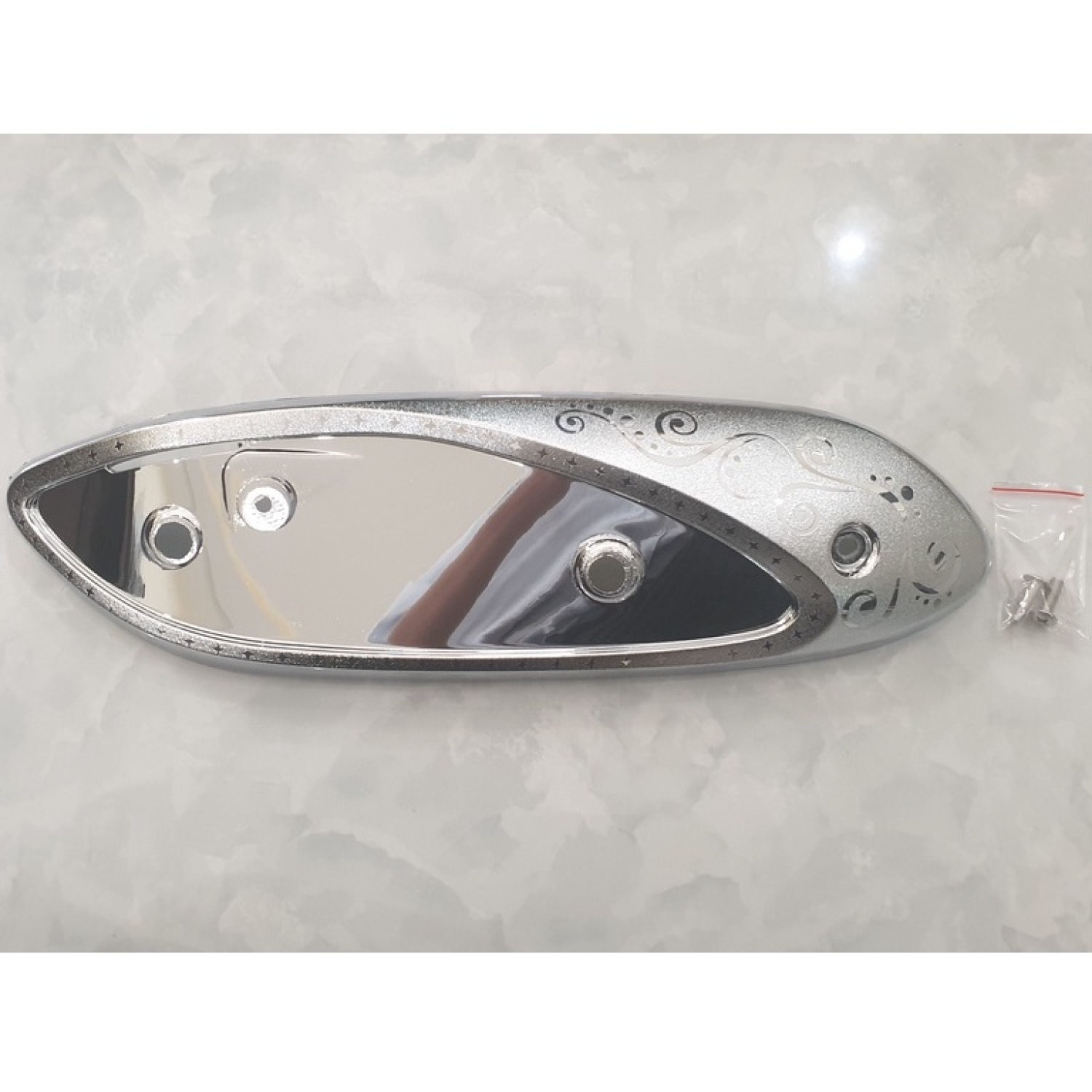 Ốp trang trí xe Grande 2023 mạ crom Artistar
