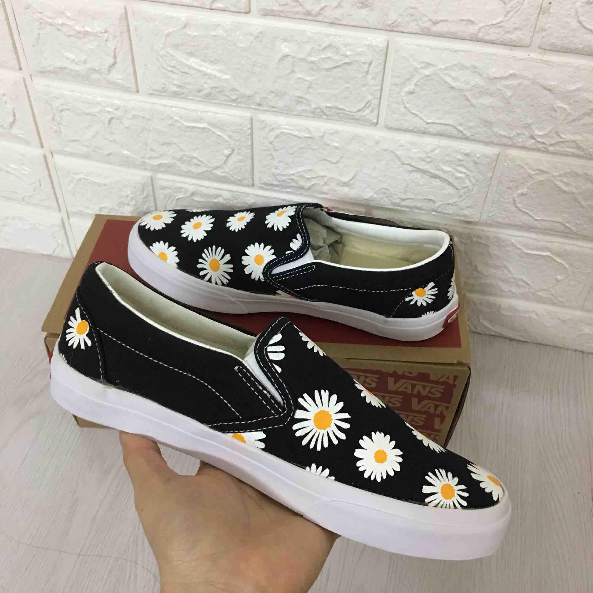 [TẶNG HỘP-SẴN HÀNG] Giày vanz lười slip on Hoa size 36->39