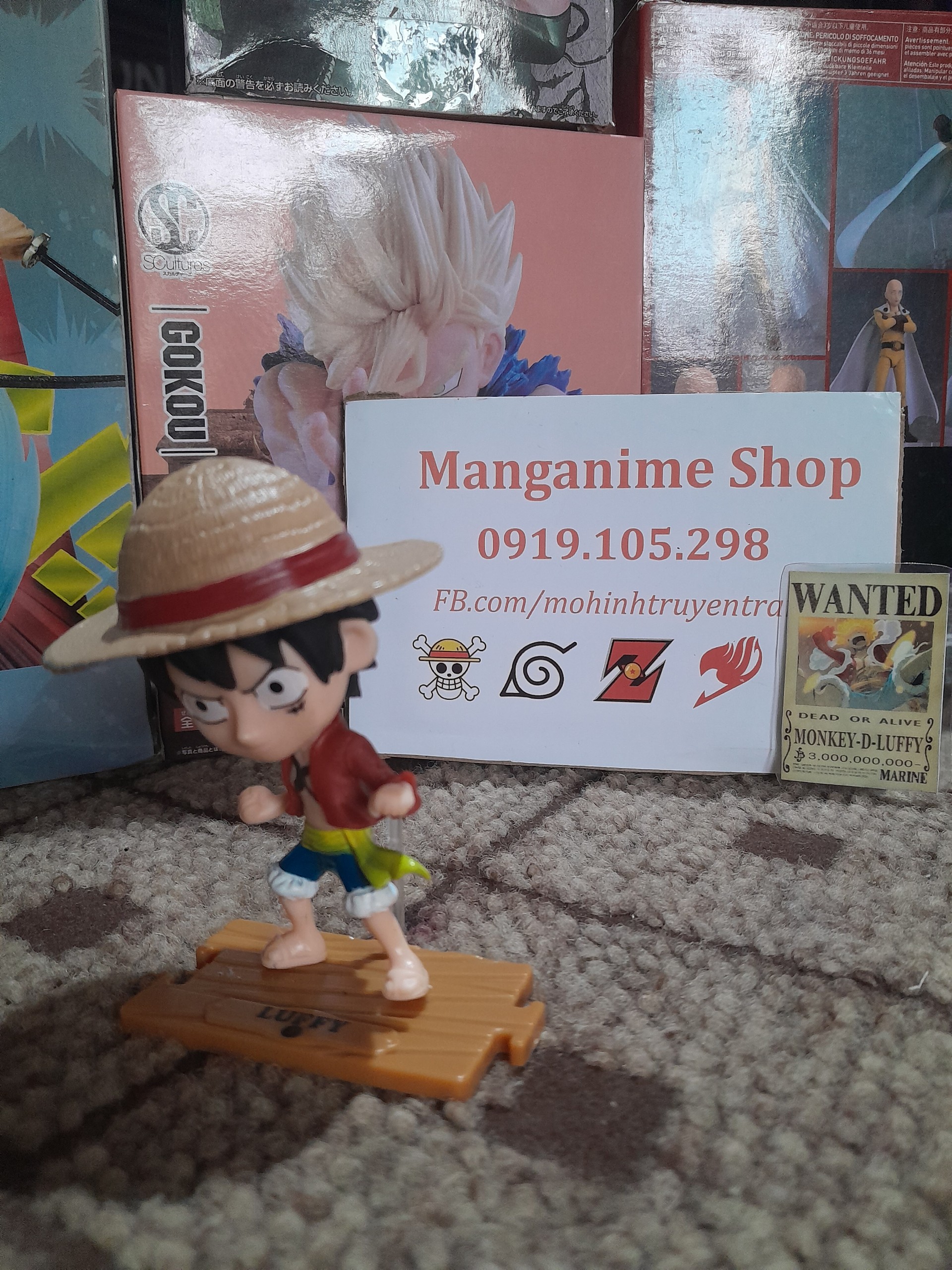 Luffy Chibi one piece figure model come with want card