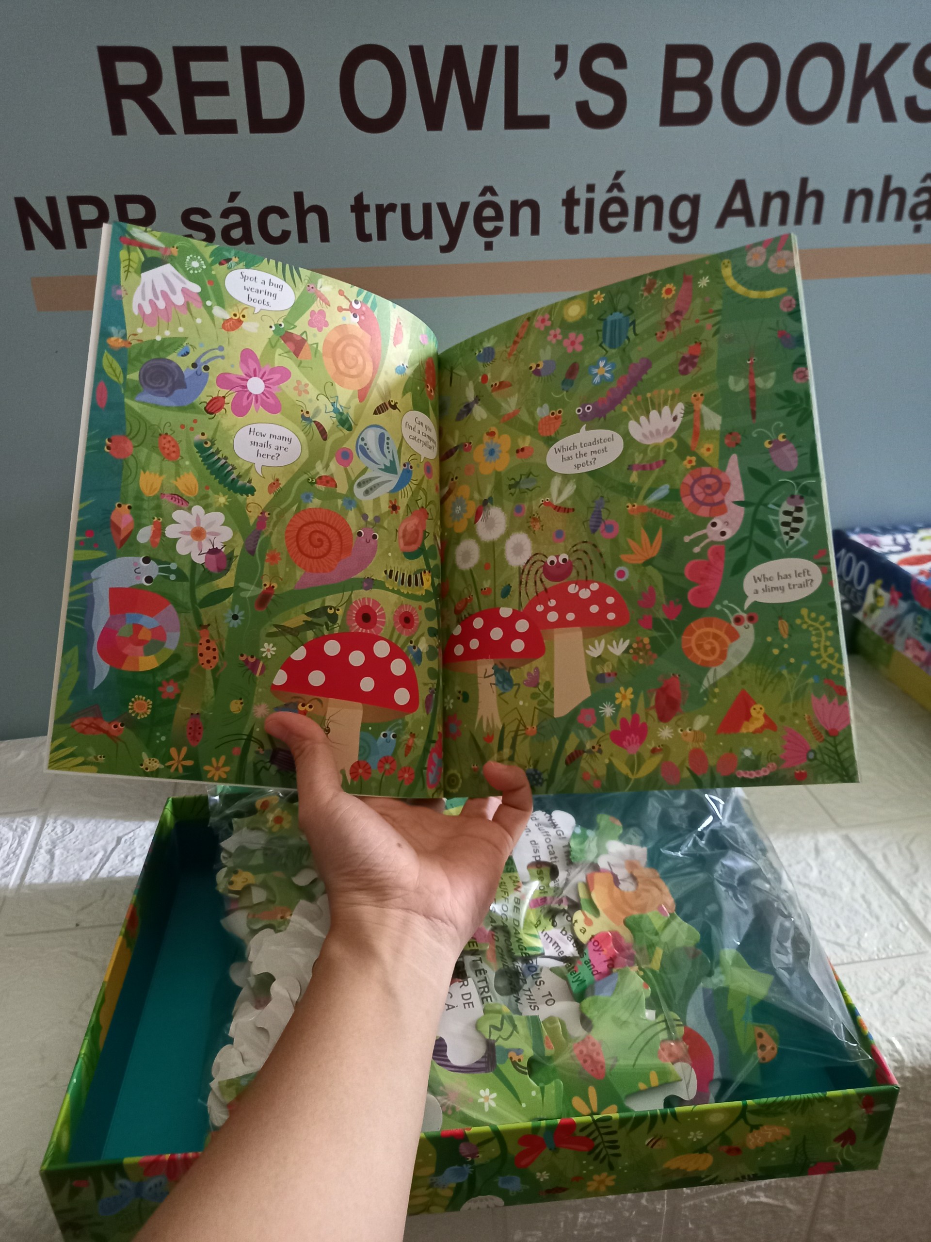 Usborne Book and Jigsaw Bugs