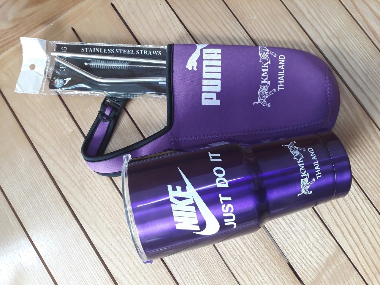Ly Giữ Nhiệt Logo Nikee 900ml Thái Lan