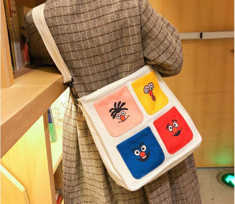 TÚI TOTE VẢI ĐEO CHÉO HAI KIỂU EMOTION