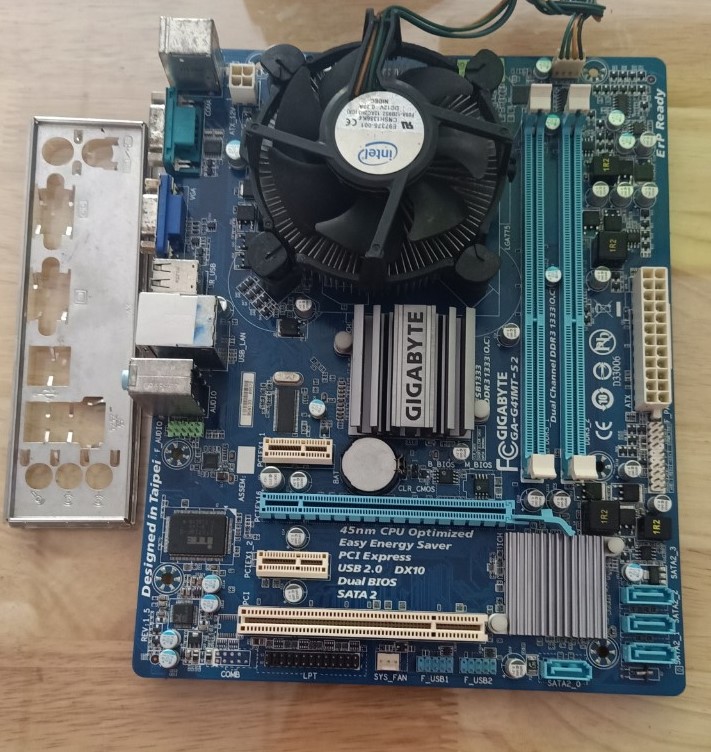 ComBo Main G41 Gigabye dr3 socket 775 kèm CPU 7500 - E8400  + Fan tản nhiệt cpu