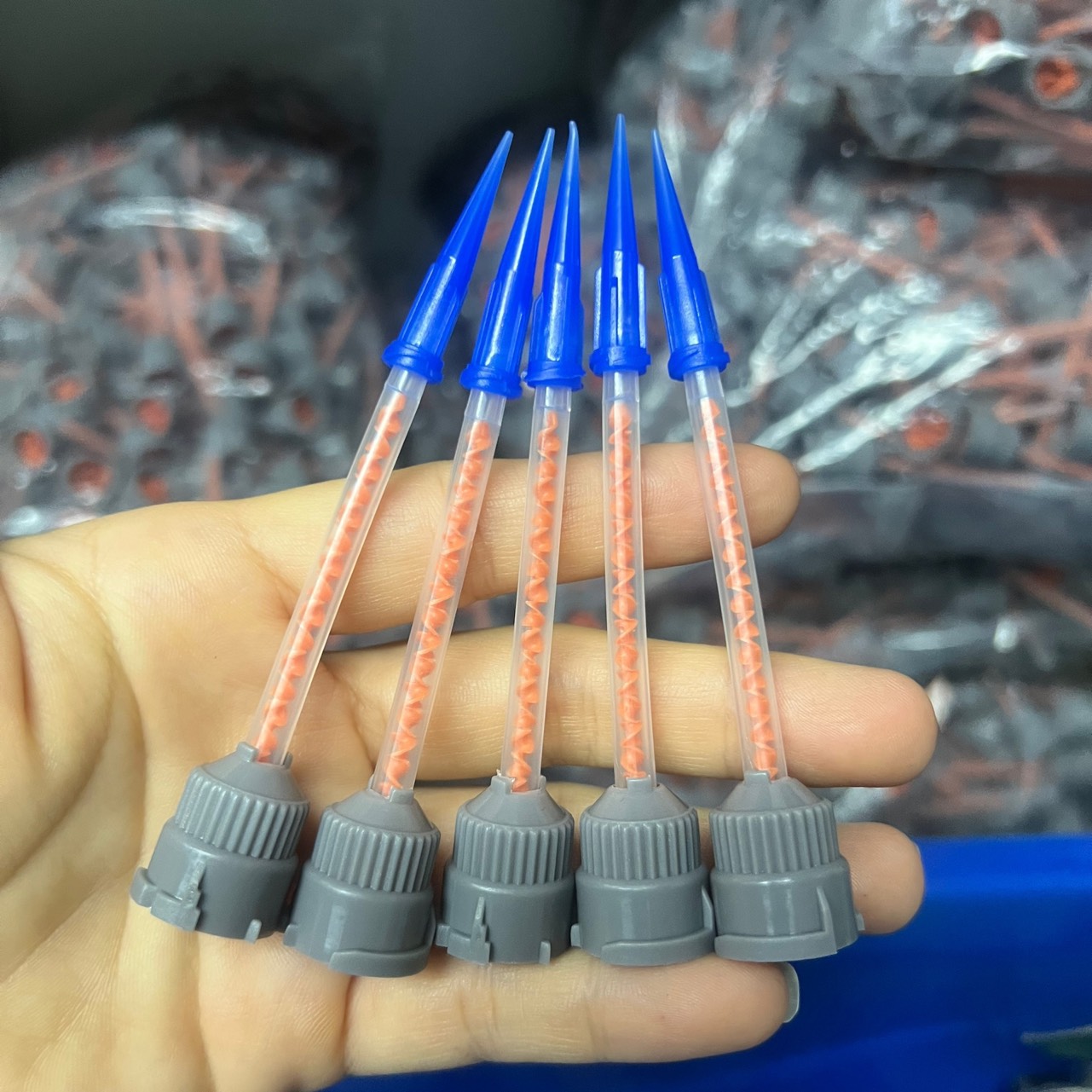 Đầu trộn keo 2 thành phần (giá bán 1 cái)