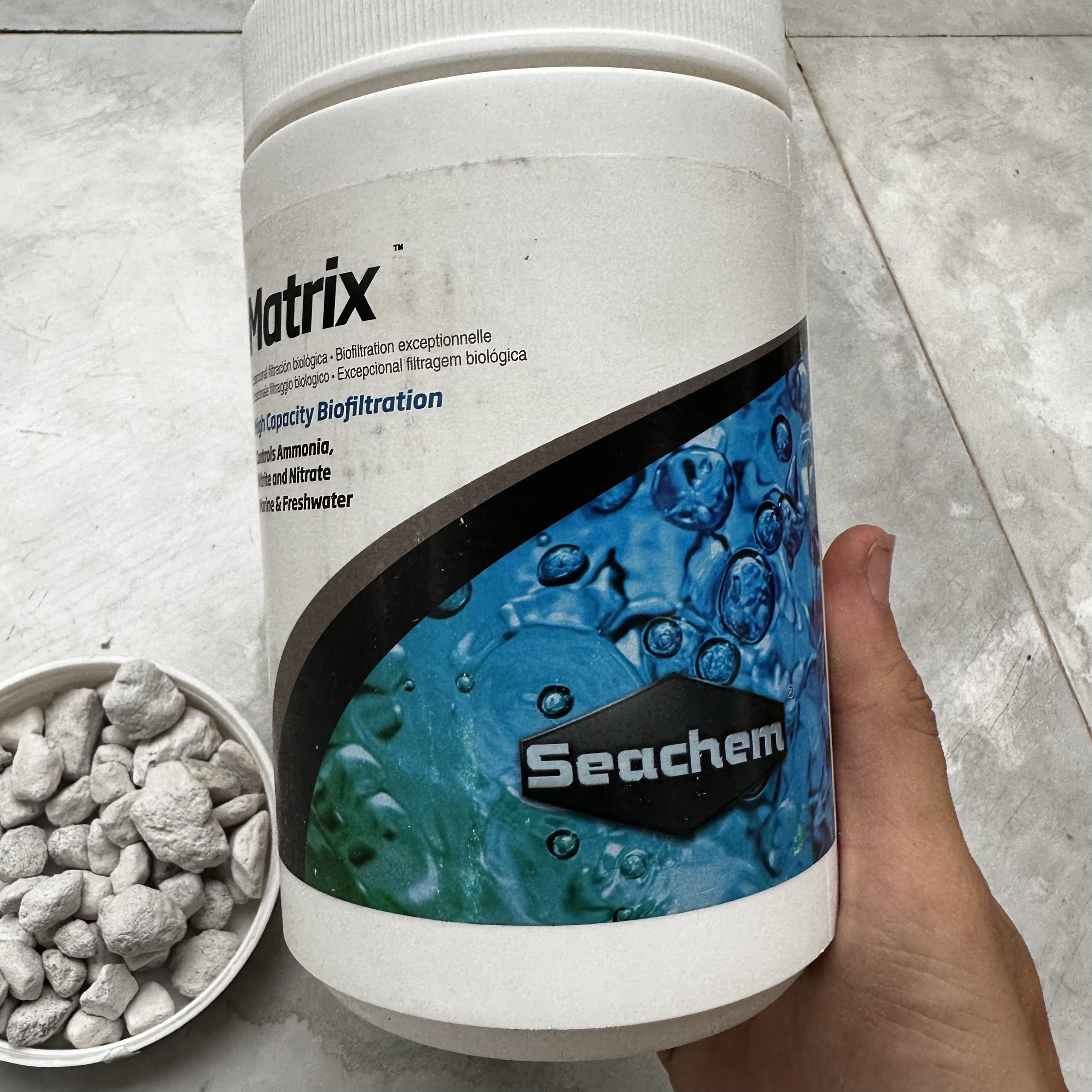 Vật liệu lọc hồ cá cao cấp Matrix Seachem