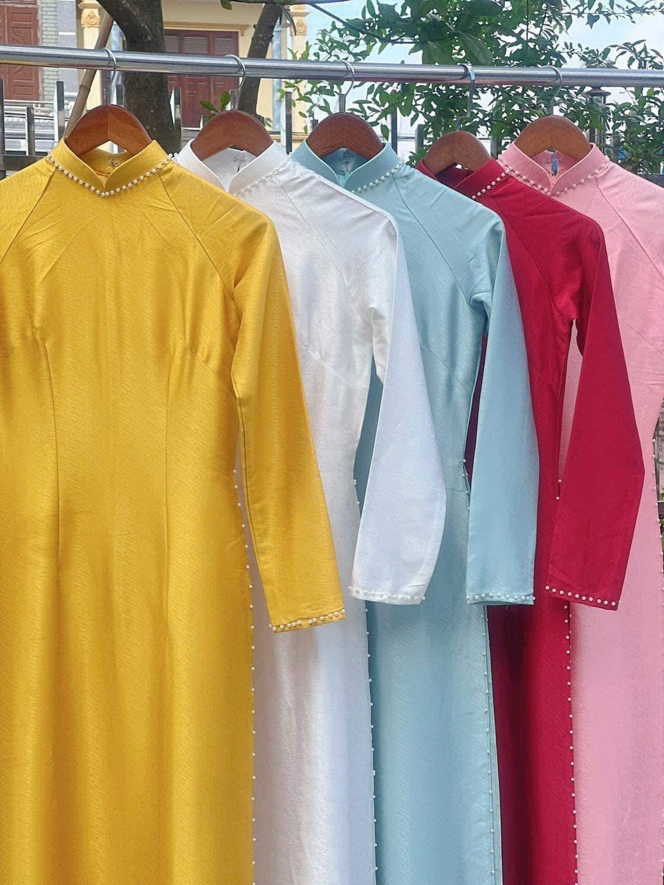 Bộ áo dài lụa vân gỗ kết ngọc cao cấp
