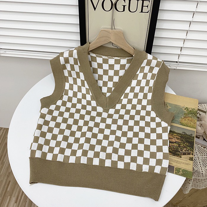 Áo Gile Len Cổ V Hình Ô Vuông