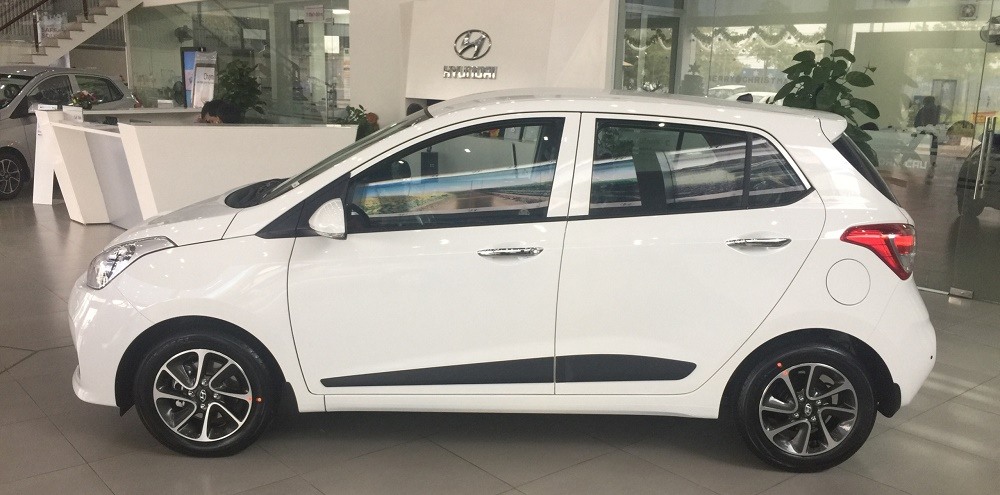 Nẹp Inox viền Cong kính Hyundai i10 Hatback - Inox Sáng bóng