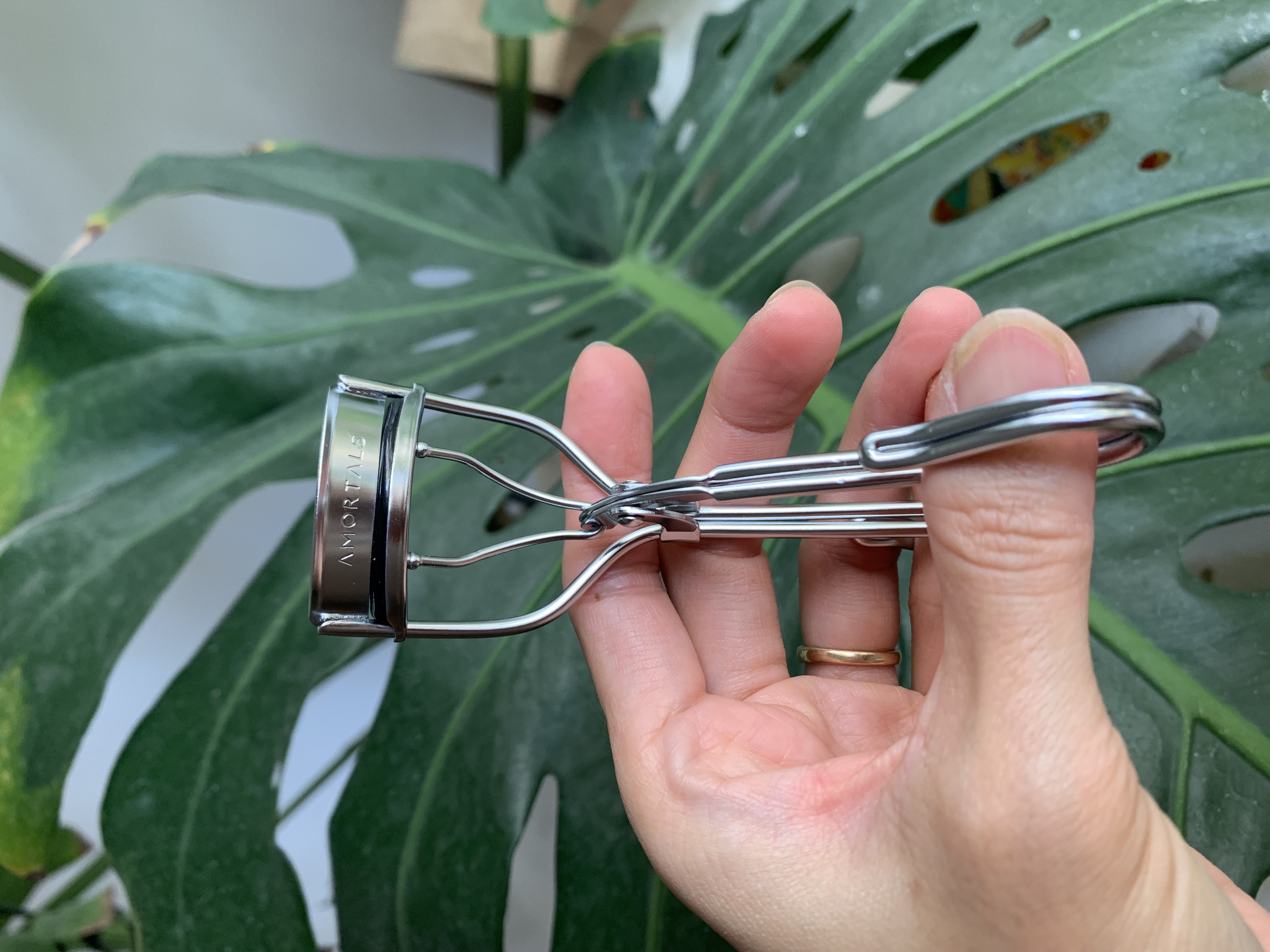 Bấm mi amortals cong mi tự nhiên