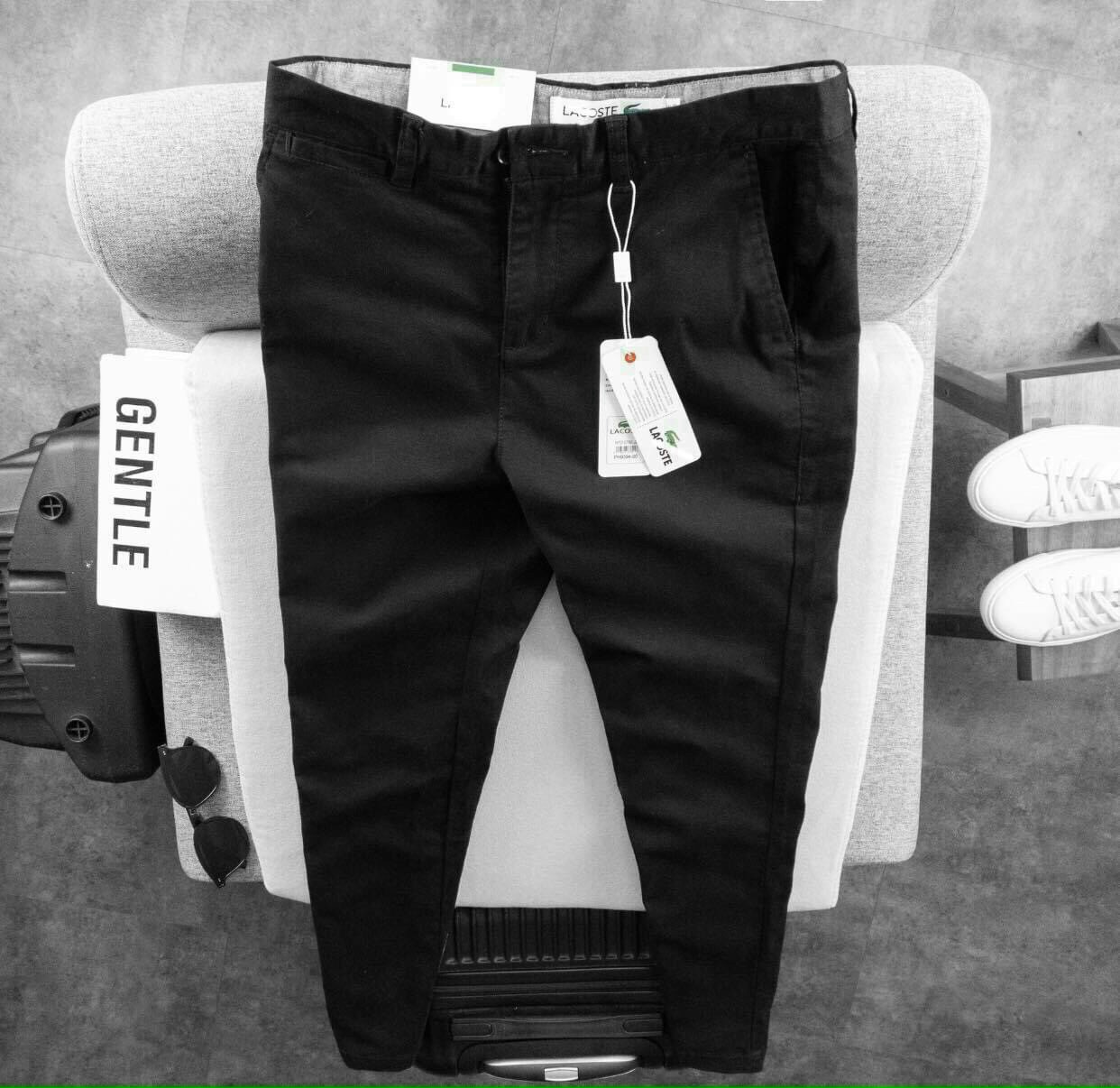 Quần kaki đen trơn hàn quốc cao cấp ,chất liệu kaki dày dặn,không bay màu,from chuẫn(ảnh thật shop tự chụp)thời trang WYN SHOP KV05