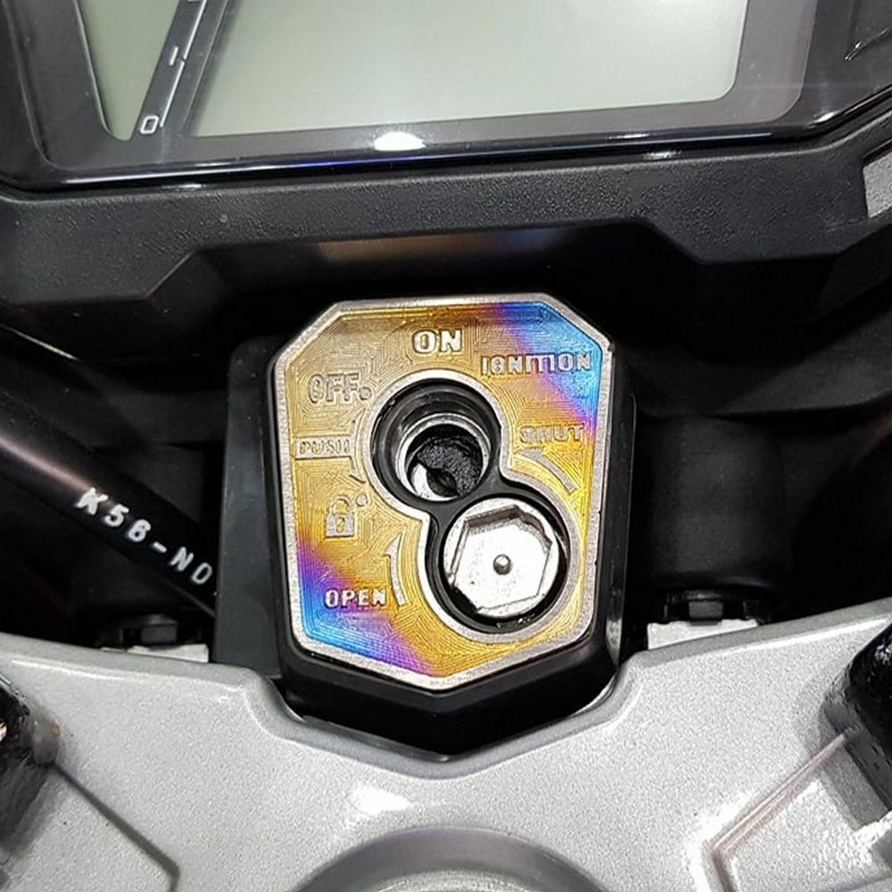 [HCM]TEM TITAN DÁN BÌNH DẦU TRANG TRÍ XE SONIC (TITAN 100%)