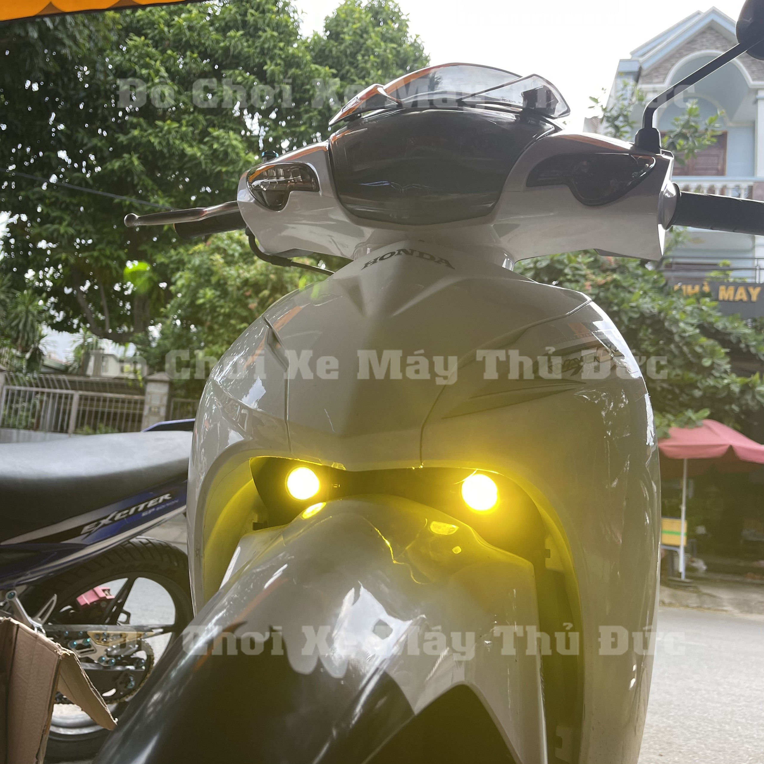 Đèn Trợ Sáng Mini Bi Cầu - Tặng Công Tắc