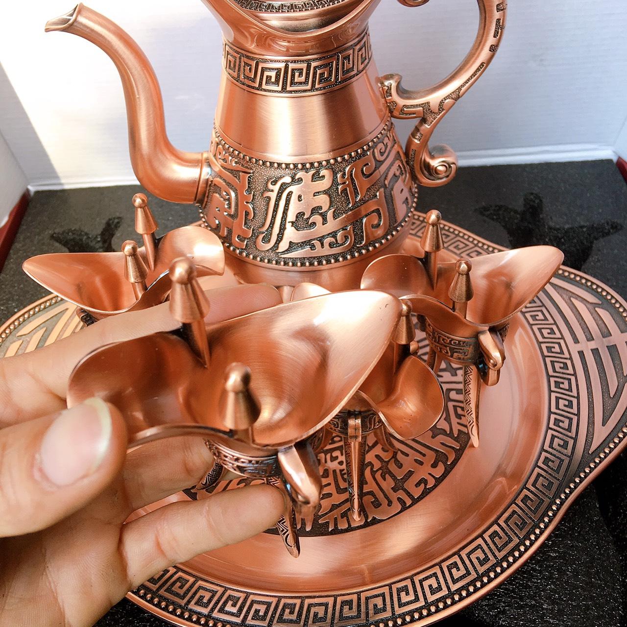 bộ ấm chén đồng  tần thủy hoàng