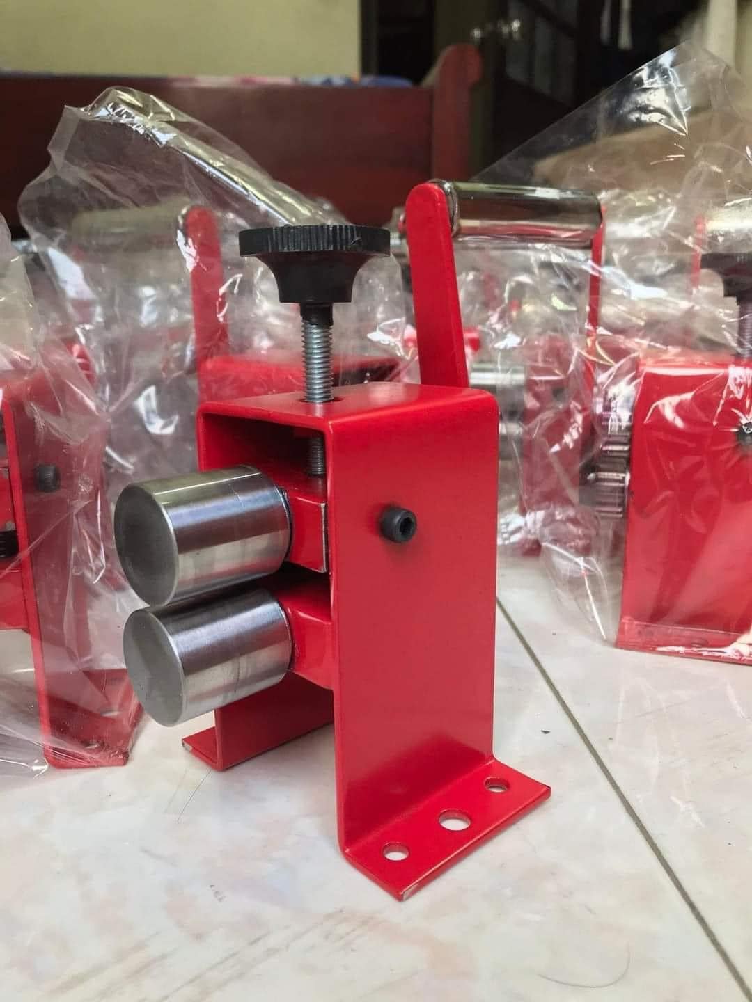 Máy ép biển số ô tô xe máy cao cấp - THÙY LINH TOOLS