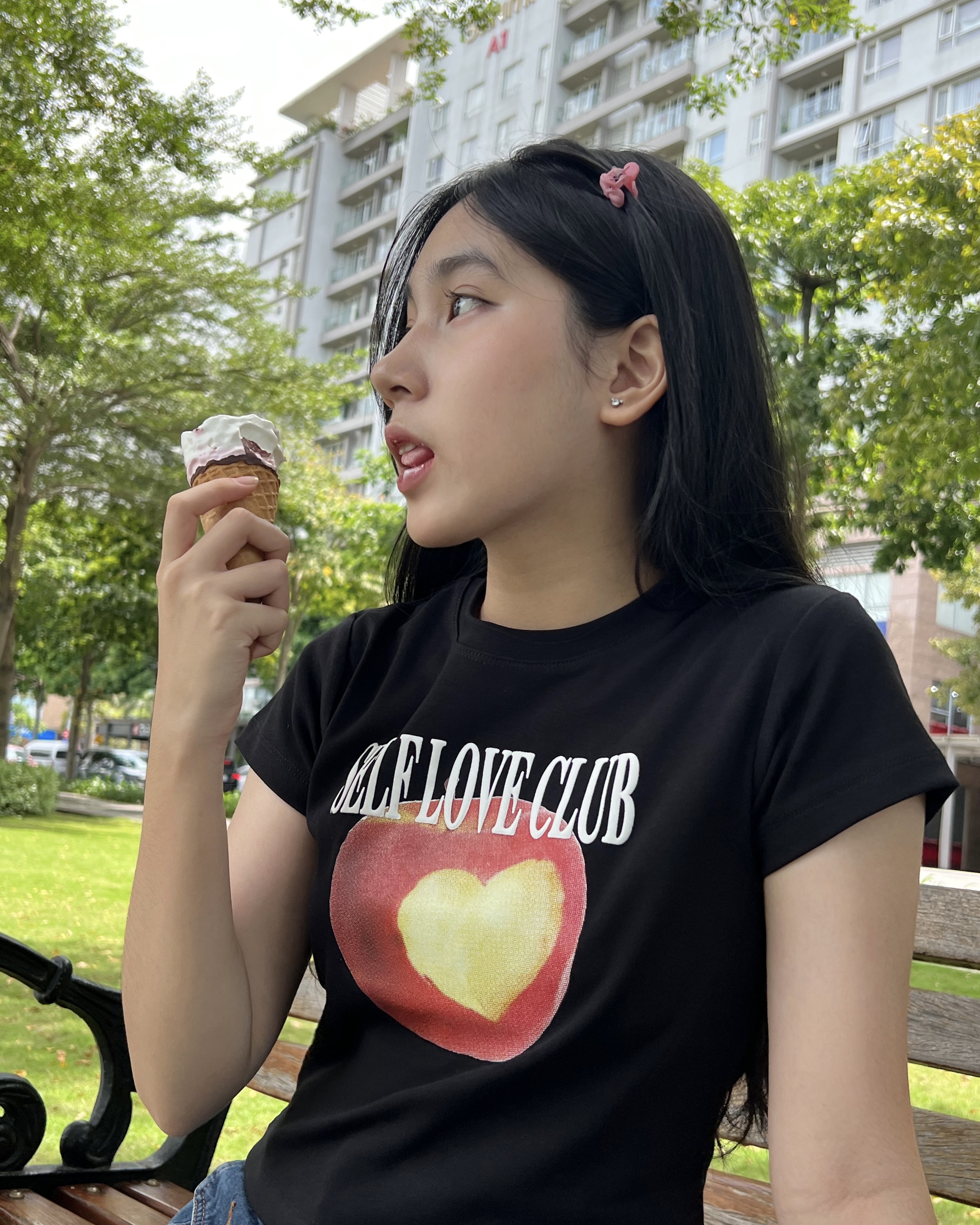 Áo croptop ôm SLC "Apple Heart" - Đen & Trắng & Xám nhạt