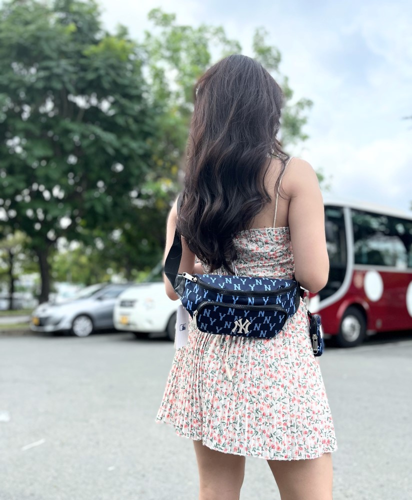Túi đeo chéo MLB Monogram NY Waist Bag