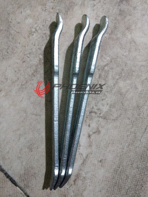 Dụng cụ móc lốp xe đạp