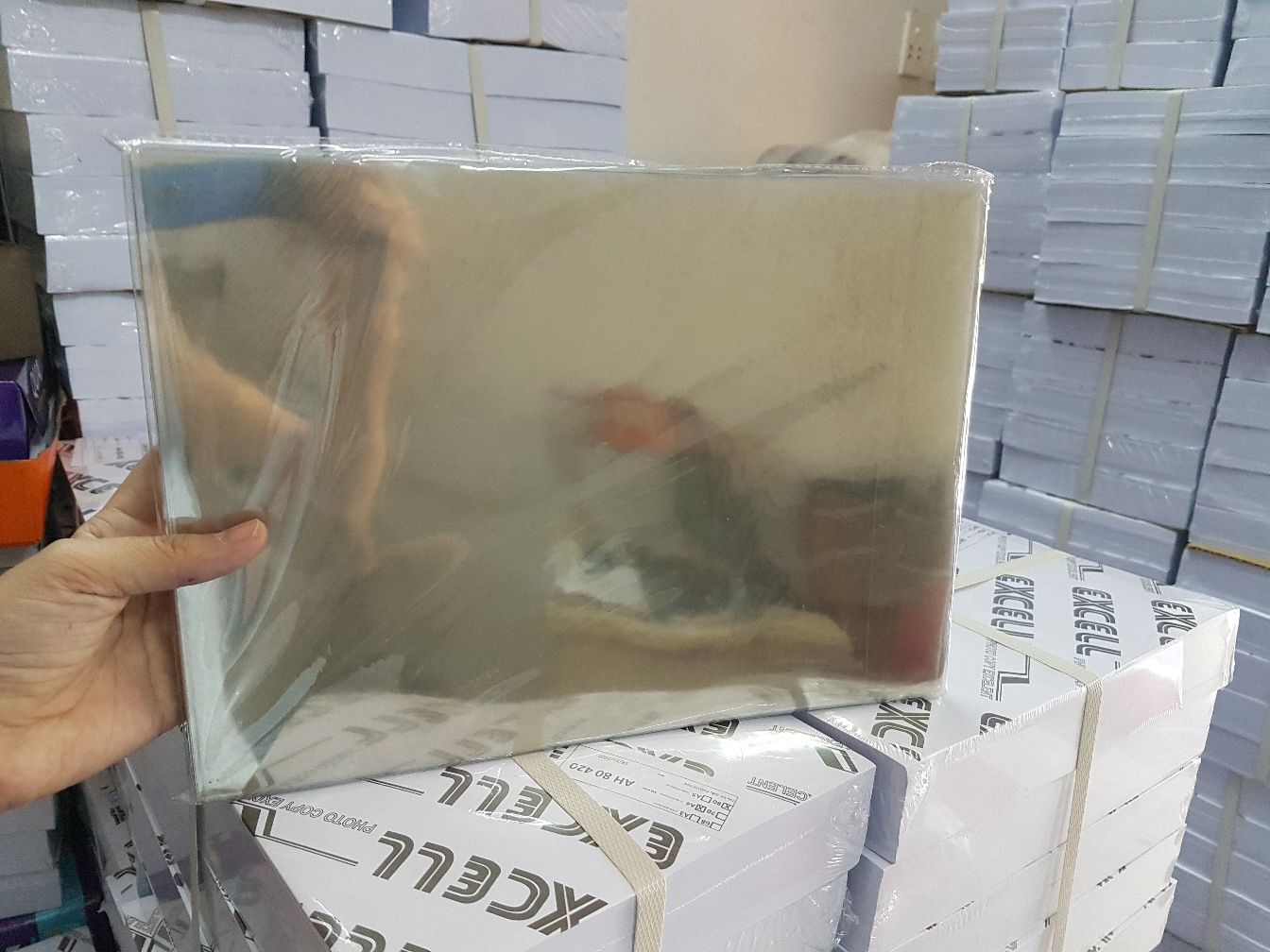 [HCM]Bìa kiếng A4 dày (100 tờ/ xấp)