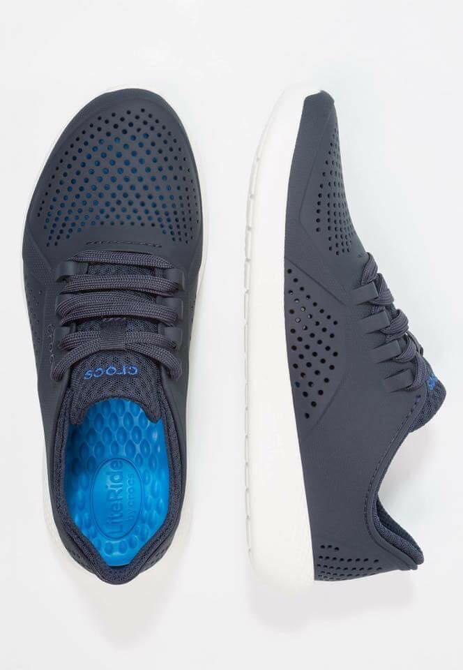 Giày nhựa buộc dây Crocs. Literide Pacer (Xanh đen)