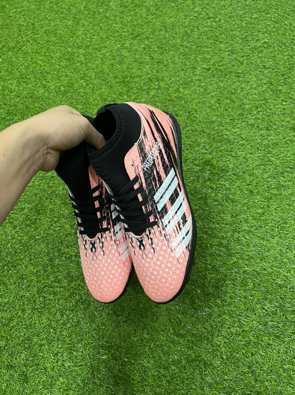 Giày bóng đá ARAFOOTBALL cổ cao - khâu full đế