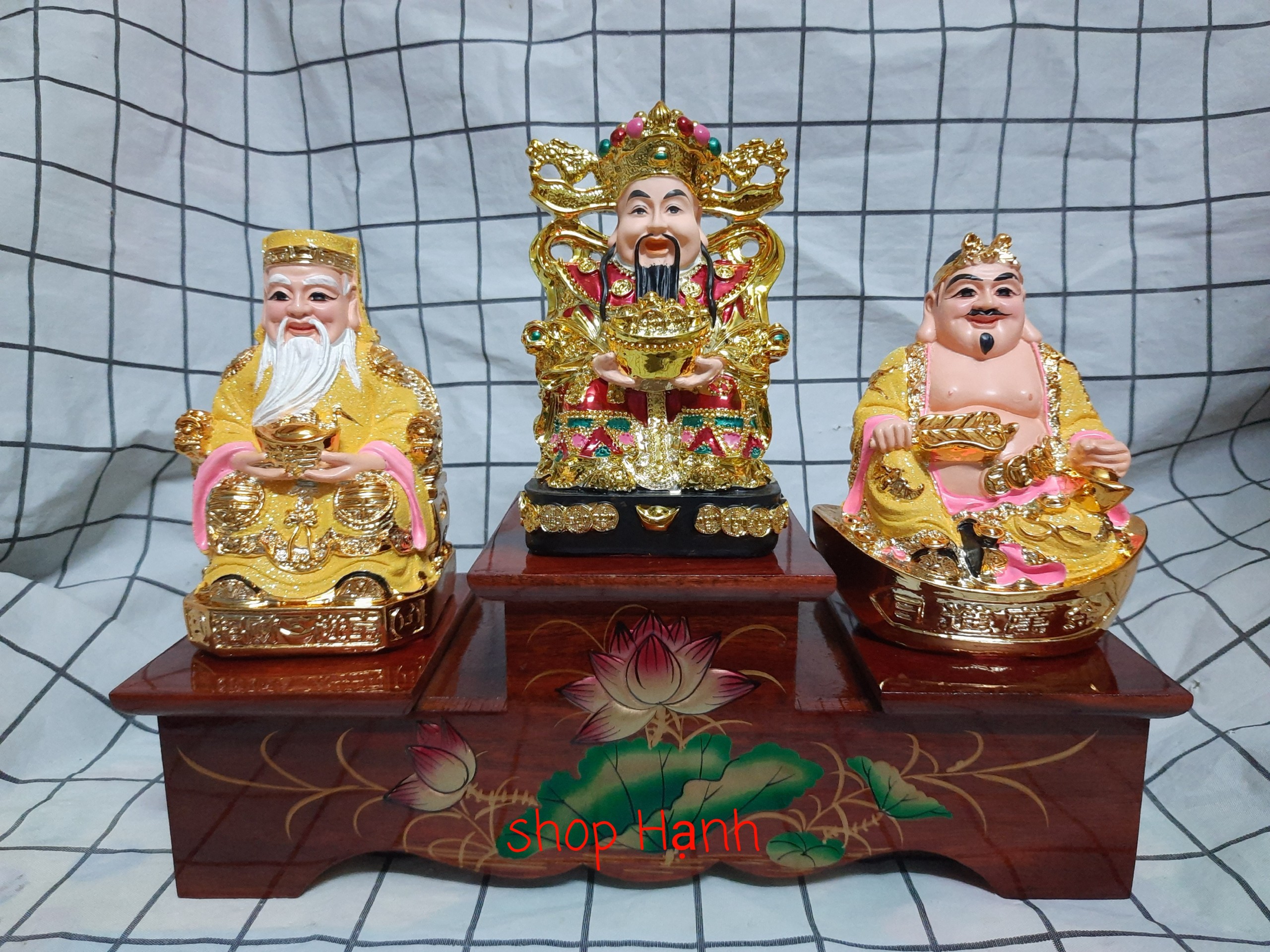 Đế kê bát hương tam cấp chạm sen