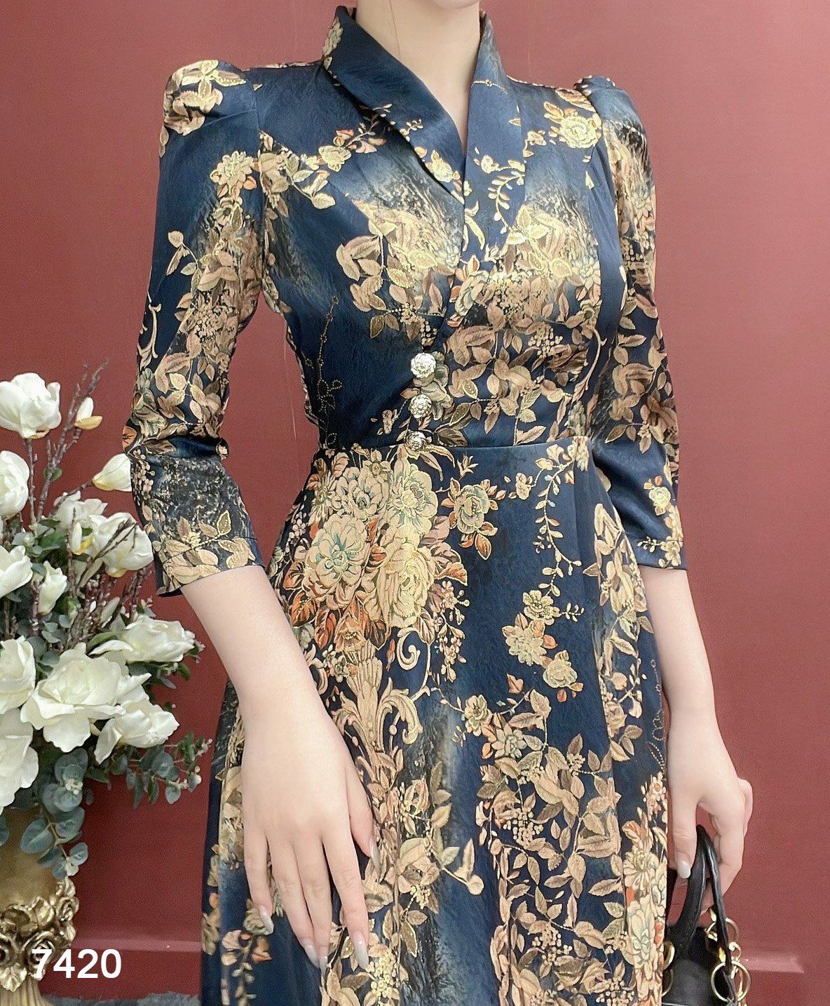 Đầm EMY EM7420 Xoè Midi Lụa Vân Pháp LVP Xanh Đen