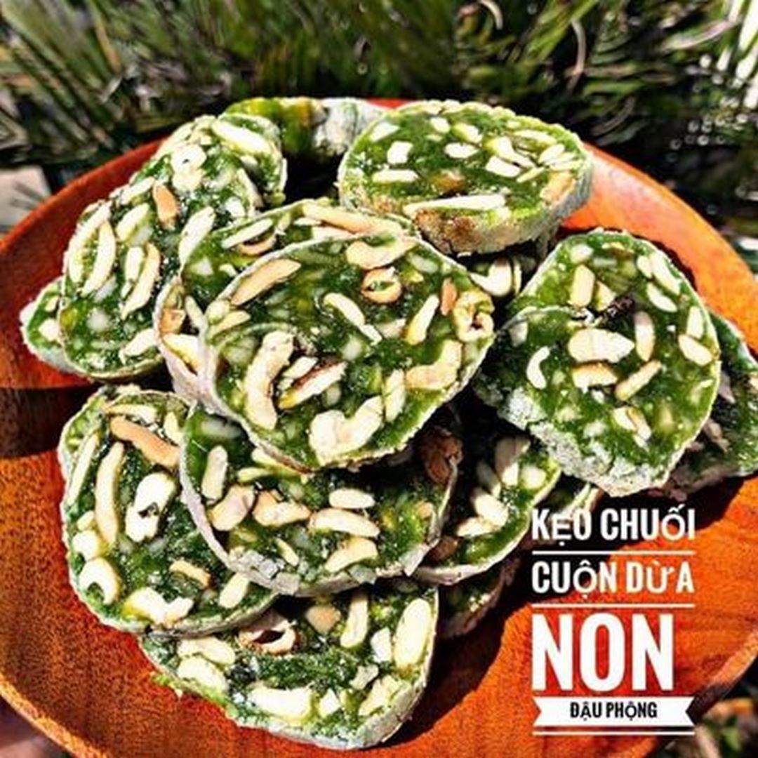 Kẹo chuối cuộn lá dứa - siêu ngon 100g