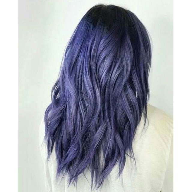 Bạn muốn tạo một điểm nhấn cho kiểu tóc của mình? Nhuộm tóc màu xanh trầm là lựa chọn hoàn hảo cho bạn! Khám phá hình ảnh liên quan để tìm kiểu tóc màu xanh trầm phù hợp với phong cách của bạn.