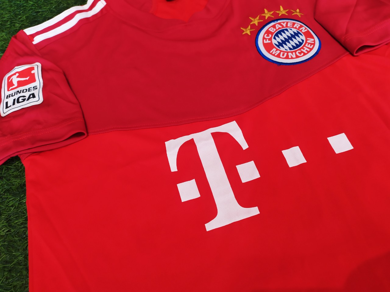 BỘ QUẦN ÁO ĐÁ BANH CLB BAYERMUNICH MỚI NHẤT MÙA 21/22