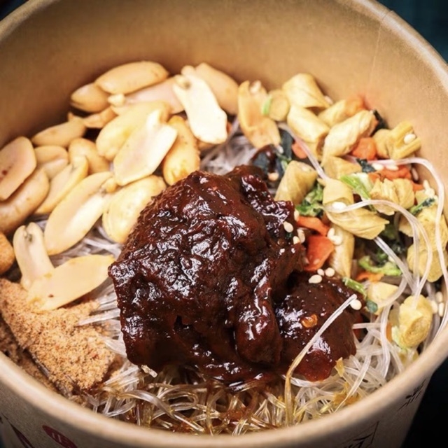 1 hộp miến trùng khánh