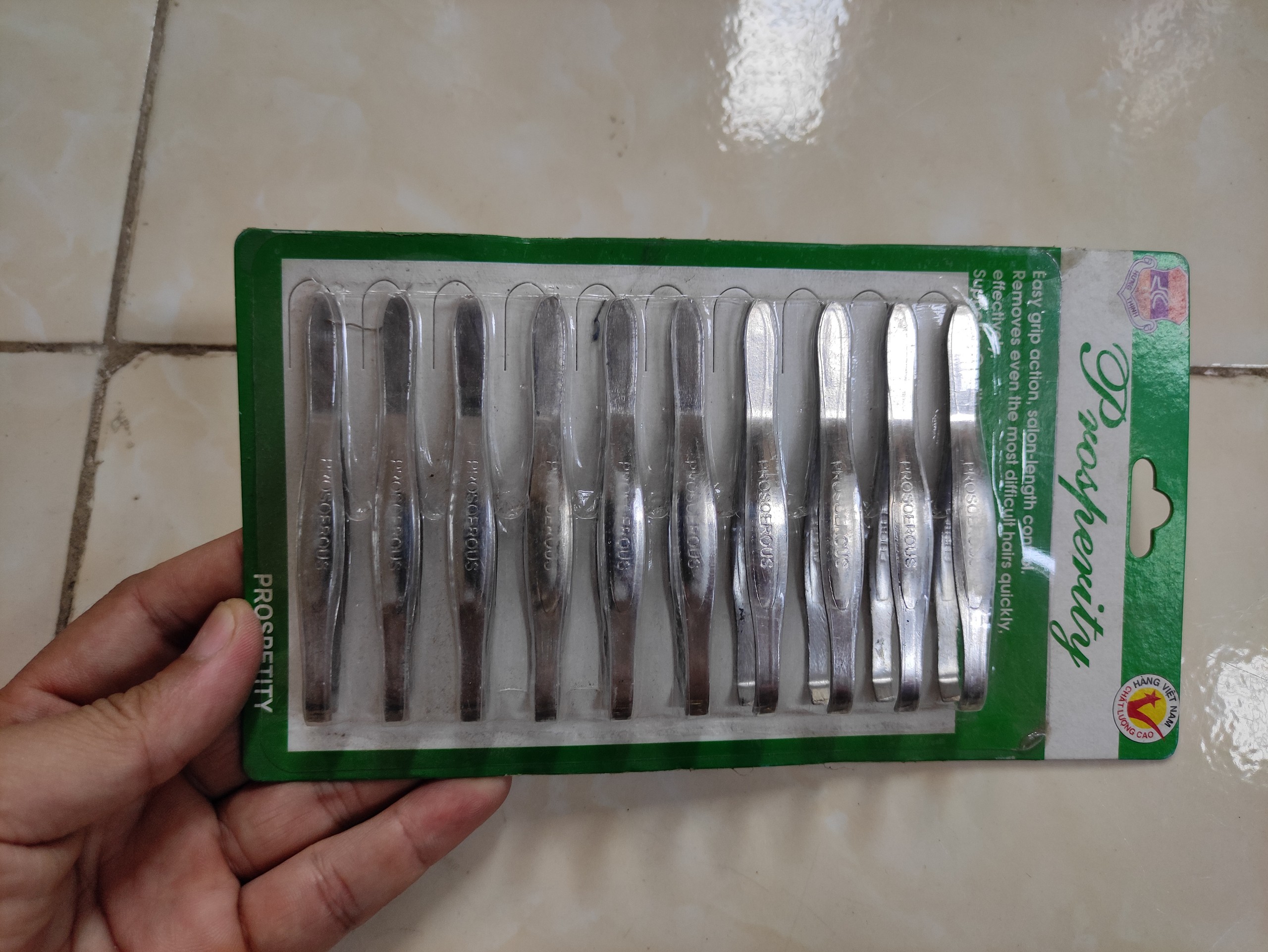 Vỉ 12 nhíp nhổ lông mày màu bạc màu vàng bằng thép không rỉ, nhíp nhổ lông nách